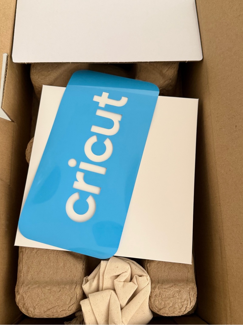 Cricut EasyPress 3 Light - Smart Heat Press - Picture 4 of 6
